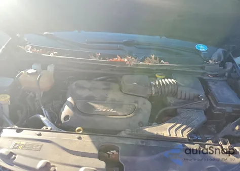 2017 Chrysler Pacifica Touring L из США, поврежденный, VIN 2C4RC1BG6HR668157